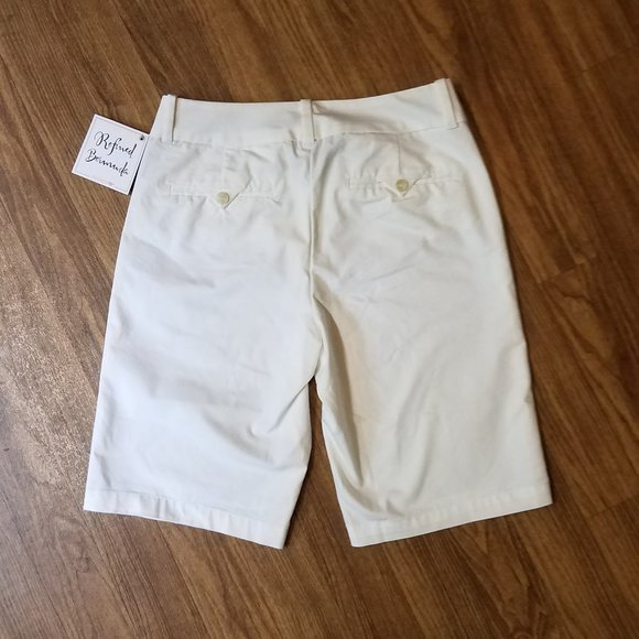 New ! Dockers Bermuda shorts size 4 - Picture 3 of 3